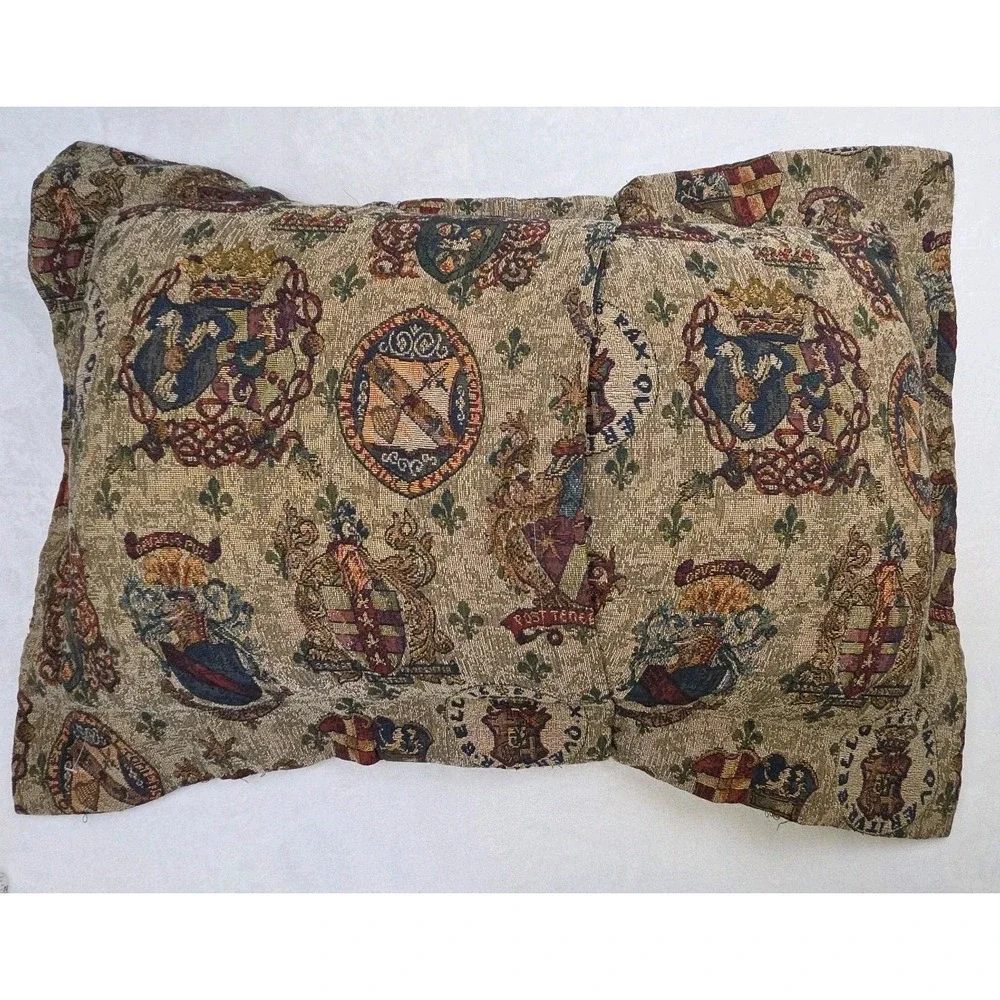 Vtg Tapestry Jacquard Medieval European Castlecore Heraldic‎ Crest Pillow Sham